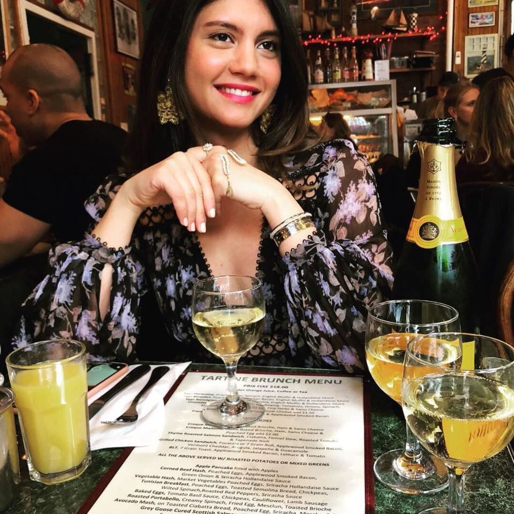 Meet your Posher, Daniela